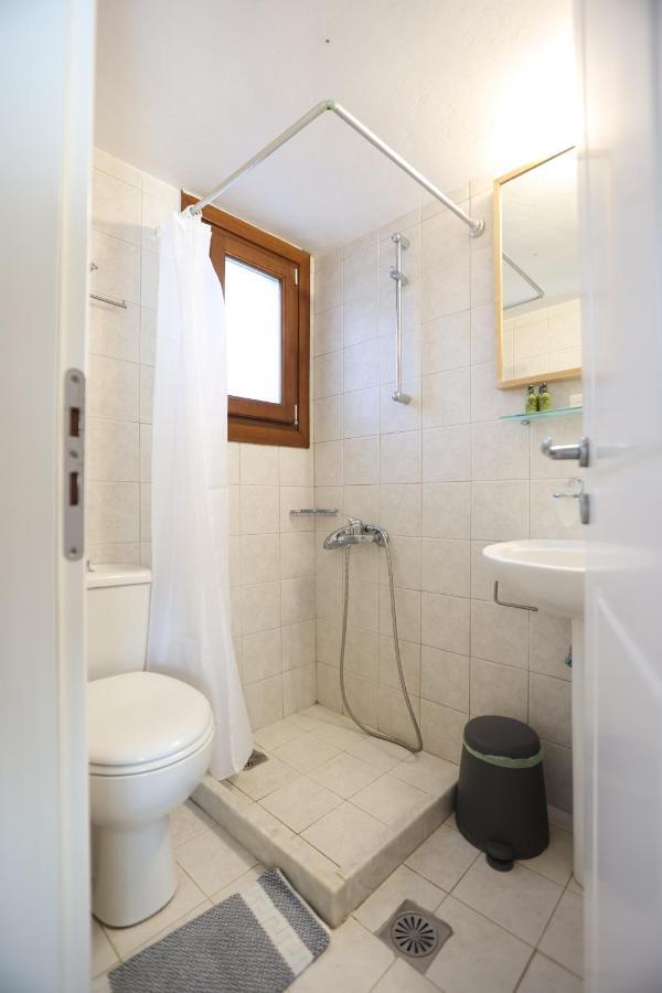 Seaside Gialova Apartment Pylos Bagian luar foto